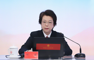 何莉，晋升副部